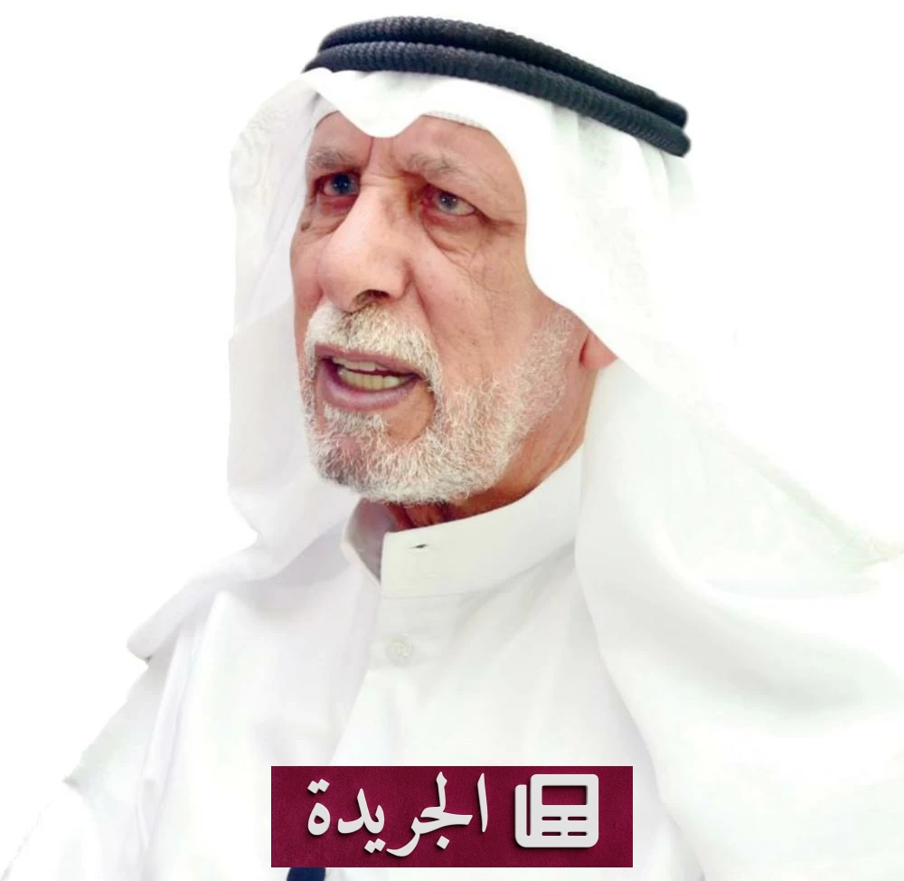 الفنان الكويتي إبراهيم الصلال يظهر خلال بروفات العرض المسرحي «السور» بعد عودته إلى النشاط الفني بعد غياب صحي طويل