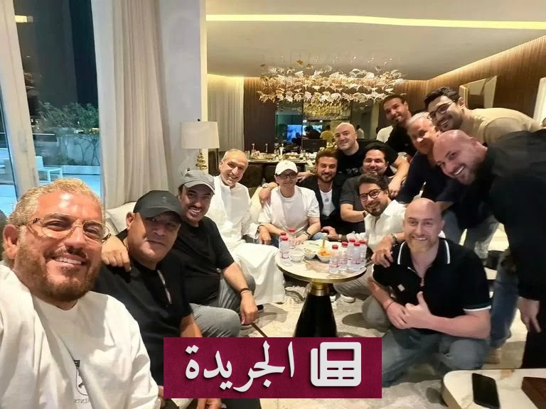 لقاء فني يجمع المهندس وعبدالمجيد وأصيل في منزله - آخر الأخبار - الجريدة