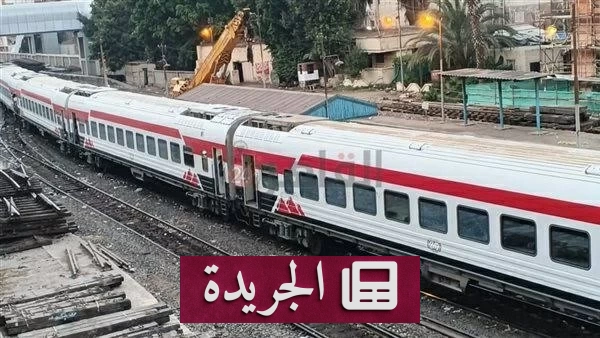 نجاة سائق وركاب توك توك من موت محقق بعد اصطدام قطار به في الجيزة - آخر الأخبار - الجريدة