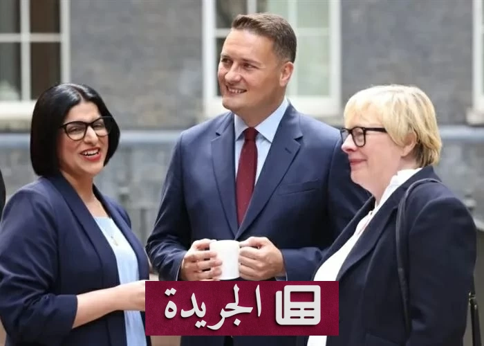 فضيحة سياسية في بريطانيا بعد مزحة وزيرين مسجلة بالميكروفونات - آخر الأخبار - الجريدة