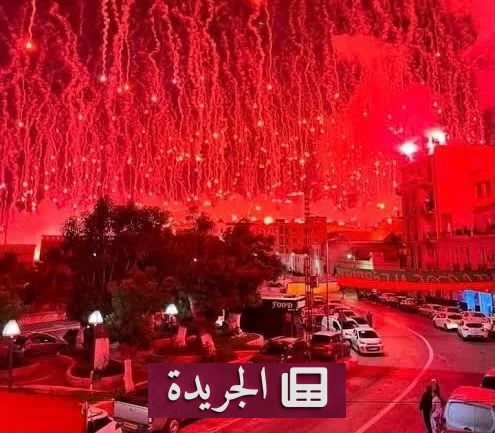 مولودية الجزائر تحتفل بلقبها العاشر في الدوري بسماء حمراء مضيئة - آخر الأخبار - الجريدة
