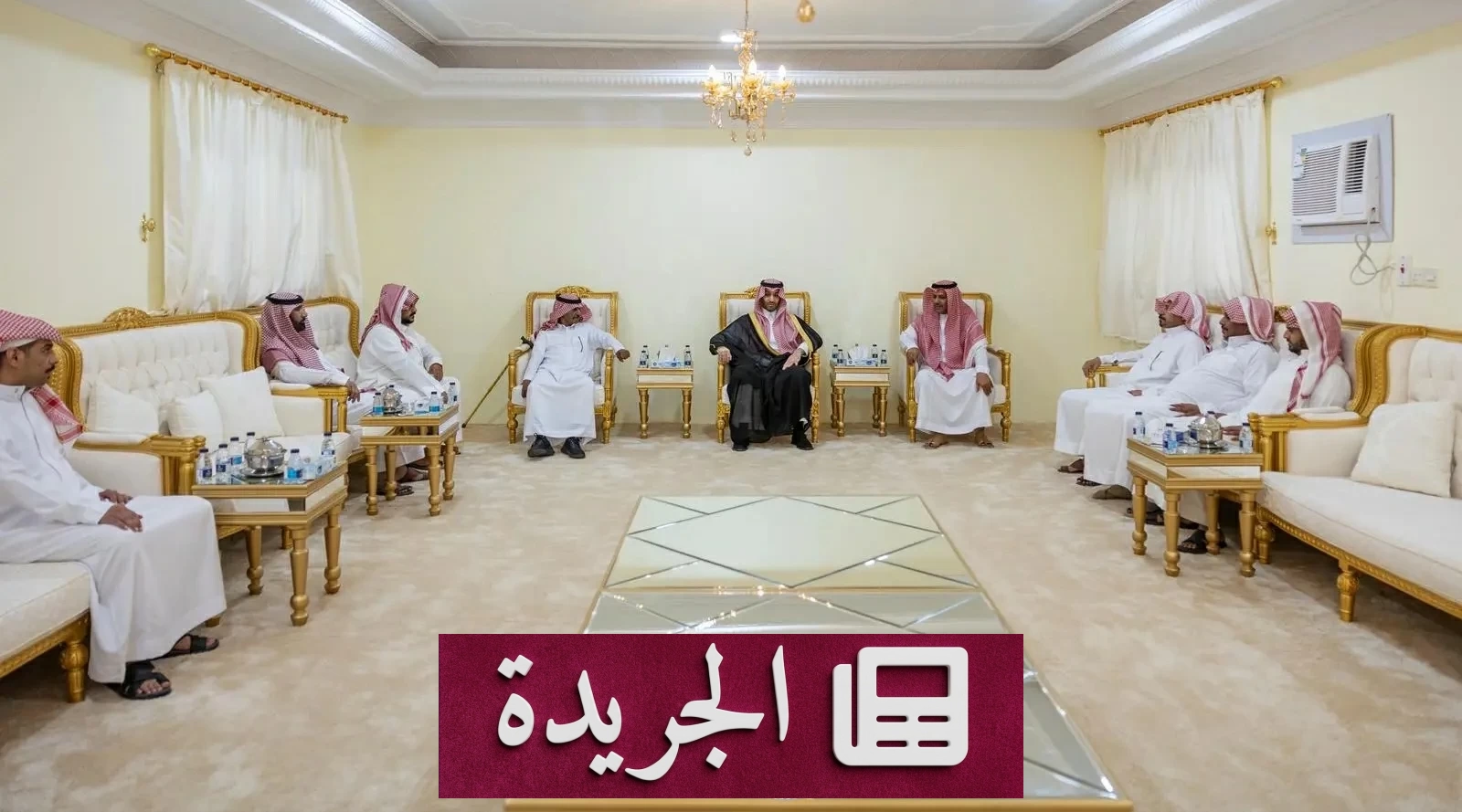 نائب أمير الجوف يتقدم بتعازي في وفاة والدة فرحان الرويلي - أخبار أونلاين