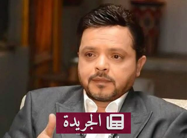 الفنان محمد هنيدي في مشهد من فيلم الجواهرجي بعد إلغاء عرضه الخاص بسبب وفاة شقيقه